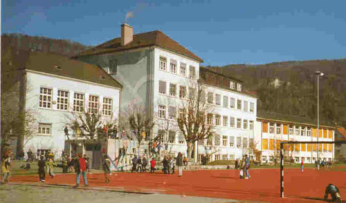 Ansicht Schulhaus Rainfeld